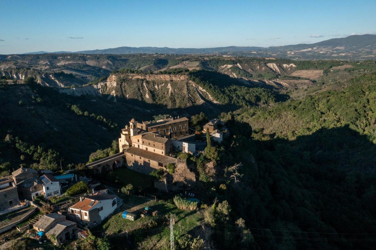 La Corte del Castello di San Michele San Michele in Teverina Esterno foto